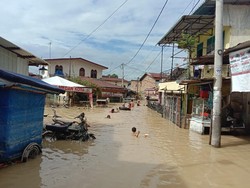 Gubsu Ungkap Penyebab Banjir di Medan: Hujan di Gunung-Semua Sungai Naik