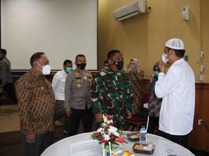Jelang Masa Tenang, Pangdam dan Kapolda Temui 4 Paslon Pilwalkot Cilegon Jelang Masa Tenang, Pangdam dan Kapolda Temui 4 Paslon Pilwalkot Cilegon