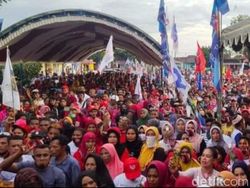 Kampanye Paslon SMS-GES di Buru Selatan Dipenuhi Massa, Tanpa Jaga Jarak