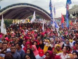 Kampanye Paslon SMS-GES di Buru Selatan Dipenuhi Massa, Tanpa Jaga Jarak