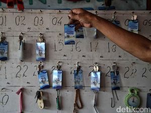 Kepala Sekolah Beralih Jadi Pengusaha Hotel Pertama di Pulau Rupat