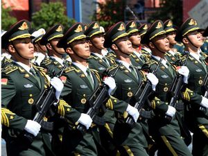 Mengapa Pejabat Intelijen AS Tuduh China Ancaman Terbesar bagi Demokrasi?