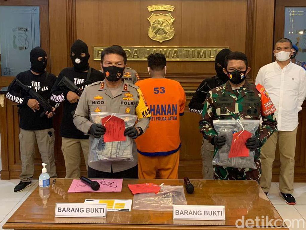 Pria yang Ancam Bunuh Mahfud Md di Rumah Ibundanya Warga Pamekasan Pria yang Ancam Bunuh Mahfud Md di Rumah Ibundanya Warga Pamekasan