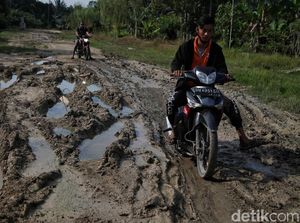 Seperti Ini Akses Jalan Raya di Pulau Terluar Rupat