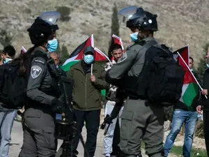 Militer Israel Tangkap Puluhan Mahasiswa Palestina di Tepi Barat Militer Israel Tangkap Puluhan Mahasiswa Palestina di Tepi Barat