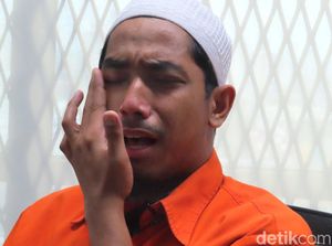 Rangkul Saya, Jangan Penjarakan Rangkul Saya, Jangan Penjarakan