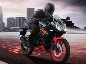 Honda CBR150R 2020 Meluncur di Thailand, Apa Hal yang Baru? Honda CBR150R 2020 Meluncur di Thailand, Apa Hal yang Baru?
