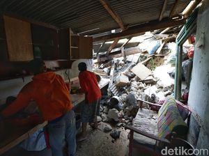 Penampakan Longsor di Karanganyar yang Tewaskan 1 Warga