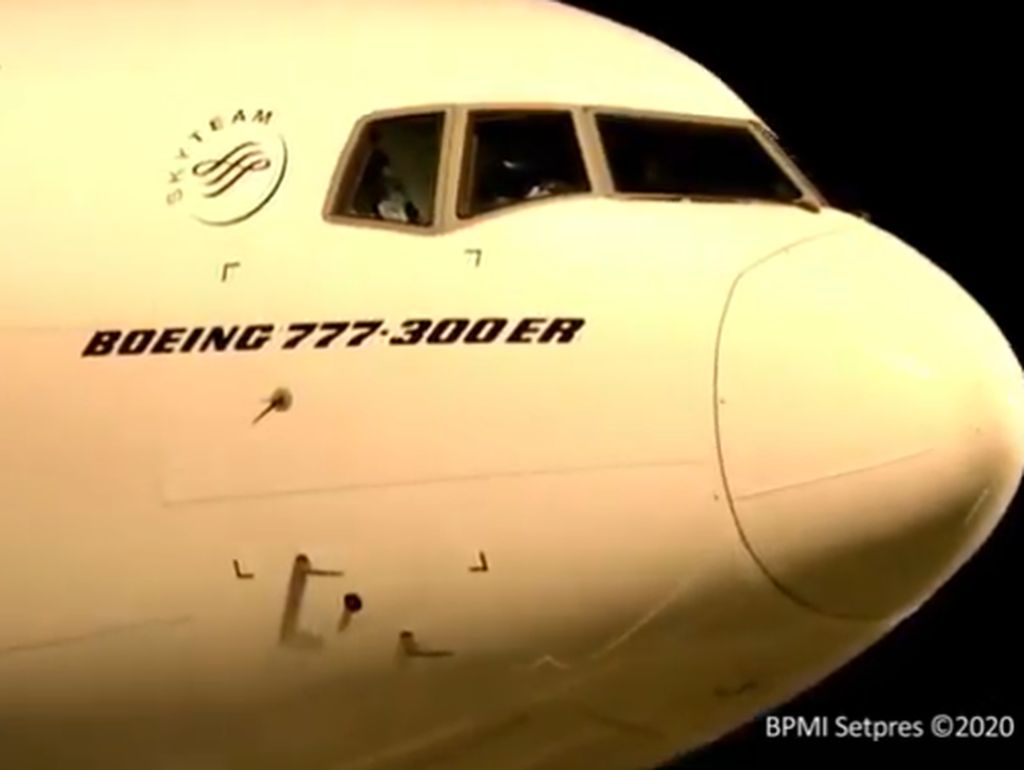 Garuda Klaim Pesawat Boeing 777-300ER Layak Terbang Garuda Klaim Pesawat Boeing 777-300ER Layak Terbang