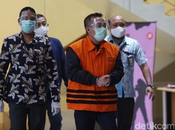 Juliari Berharap Bebas dari Segala Dakwaan Suap Bansos Covid-19