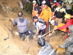 Longsor di Sejumlah Titik di Karanganyar, 1 Warga Tewas Tertimbun