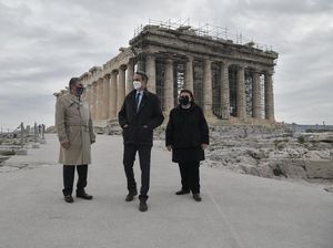 Potret Acropolis Berfasilitas Ramah Difabel Potret Acropolis Berfasilitas Ramah Difabel
