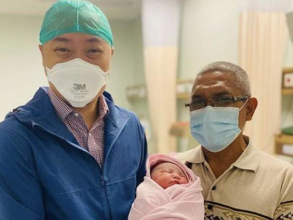 Viral Kisah Pasutri Berjuang Punya Anak, Setelah 21 Tahun Akhirnya Terkabul Viral Kisah Pasutri Berjuang Punya Anak, Setelah 21 Tahun Akhirnya Terkabul