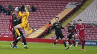 Dia tak kebobolan dan membuat empat penyelamatan untuk mengantarkan Liverpool menang 1-0 atas Ajax Amsterdam. (Foto: AP/Jon Super)