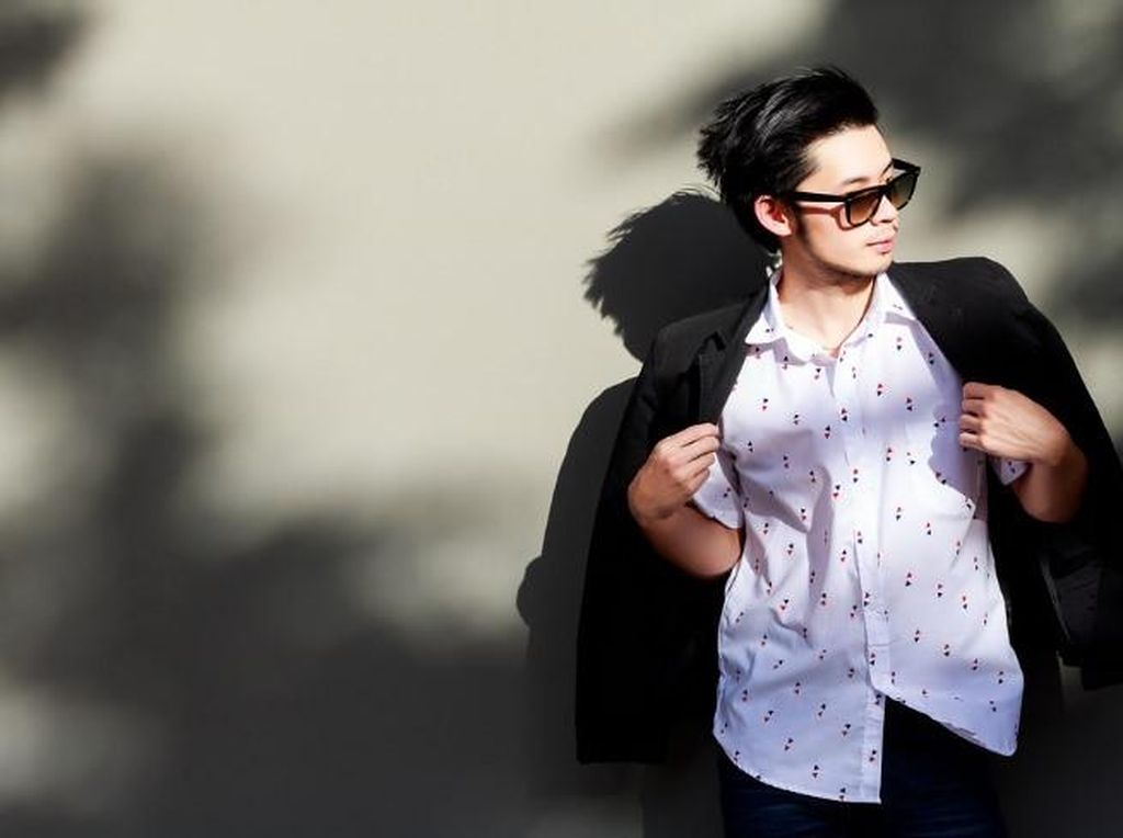 5 Ide Outfit Kemeja Pria yang Bikin Kamu Makin Stylish 5 Ide Outfit Kemeja Pria yang Bikin Kamu Makin Stylish