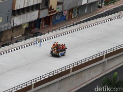 Melihat Uji Coba Perdana Flyover Purwosari Solo