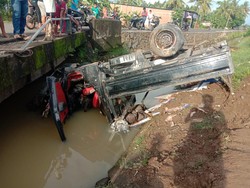 Pikap Kawanan Maling di Maros Terjun ke Parit Saat Diburu Warga, 1 Tewas