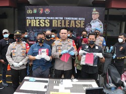 Pria Tangerang Dijambret Saat Pakai Wi-Fi di Pinggir Jalan, Pelaku Diciduk