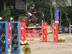 Raymen Kaunang Juara Seri I Longines FEI Jumping World Cup SEA League