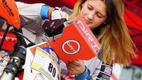 Sara Lenzi, Pebalap Cantik Berusia 18 Tahun yang Tewas Usai Tabrak Jeep