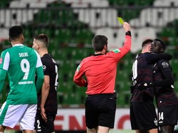 Dikartu Kuning karena Cetak Gol? Bisa Saja jika Gini Caranya