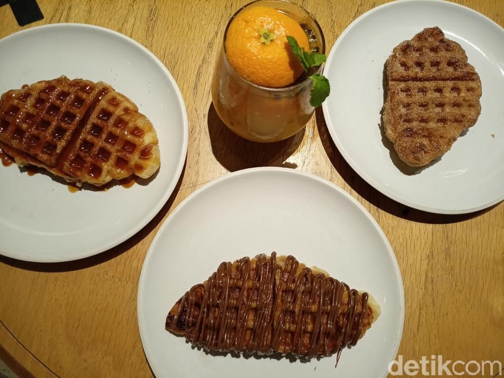 Croffle, Paduan Croissant dan Waffle yang Renyah Legit Bisa Dicicipi di Sini Croffle, Paduan Croissant dan Waffle yang Renyah Legit Bisa Dicicipi di Sini