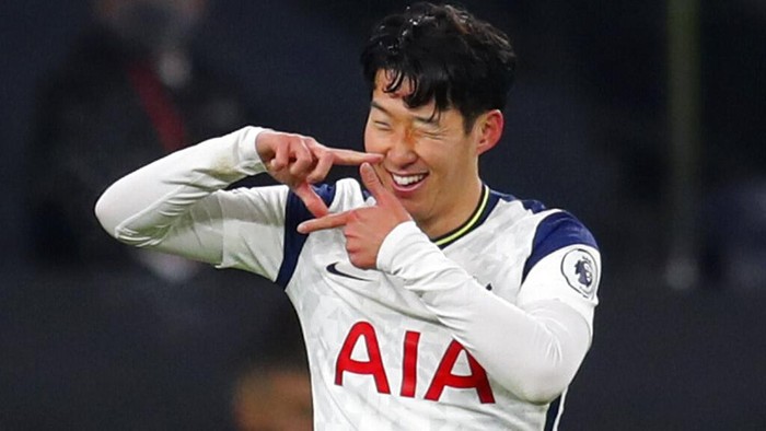 Son Heung-min Tottenhams Son Heung-min celebrates scoring his sides first goal during the English Premier League soccer match between Tottenham Hotspur and Arsenal at Tottenham Hotspur Stadium in London, England, Sunday, Dec. 6, 2020. (Catherine Ivill/Pool via AP)