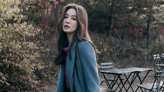 salah satu rahasian cantik Song Hye Kyo yaitu diet rendah sodium, yoga, serta olahraga lari dan jalan kaki