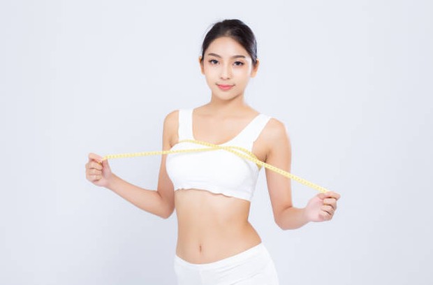 Yoga dapat membantu mengencangkan payudara / Foto: istockphoto.com