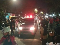 Video Jenazah Keenam Anggota FPI Tiba di Petamburan