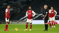 Arsenal sementara menempati posisi ke-15 dengan 13 poin. The Gunners sudah enam kali kalah, sekali seri, dan baru empat kali menang (Getty Images/Catherine Ivill)