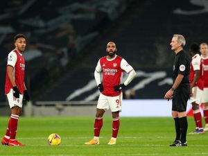 Entah Apa yang Sedang Merasuki Arsenal