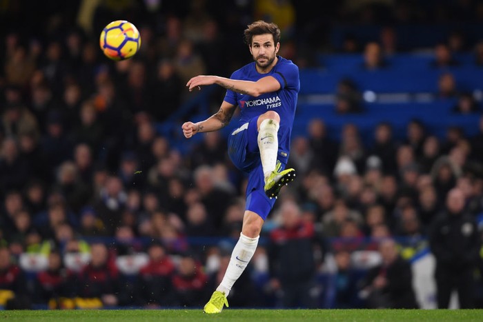 LONDON, ENGLAND - NOVEMBER 29:  Cesc Fabregas of Chelsea in action during the Premier League match between Chelsea and Swansea City at Stamford Bridge on November 29, 2017 in London, England.  (Photo by Mike Hewitt/Getty Images)