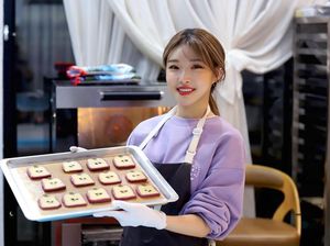 Hobi Baking, Chungha Jago Buat Kue hingga Cupcake Hobi Baking, Chungha Jago Buat Kue hingga Cupcake