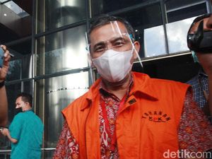 Walkot Nonaktif Cimahi Ngaku Diancam AKP Robin: Saya Ketakutan Walkot Nonaktif Cimahi Ngaku Diancam AKP Robin: Saya Ketakutan