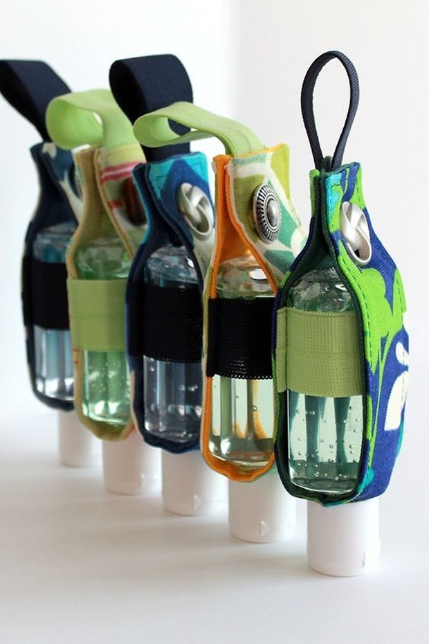 Hand sanitizer/pinterest.com/hollymccullen Bawalah hand sanitizer, masker pengganti hingga disinfektan.