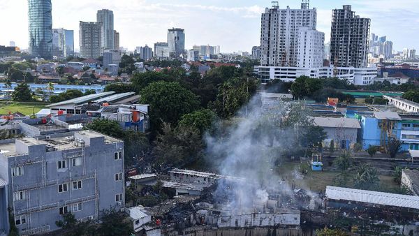 Puluhan Rumah Terbakar di Benhil