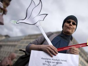 Kolaborasi Damai sebagai Solusi Radikalisme di Eropa