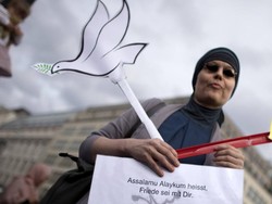 Kolaborasi Damai sebagai Solusi Radikalisme di Eropa