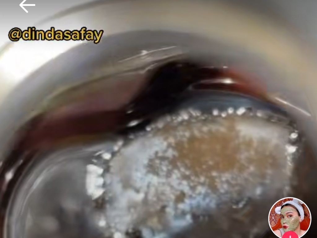 Minum Teh Kemasan yang Sudah Berjamur, Dinda Safay : Mati Gak ya? Minum Teh Kemasan yang Sudah Berjamur, Dinda Safay : Mati Gak ya?
