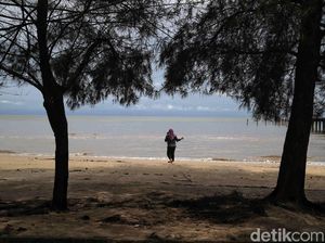 Pantai Lapin, Ikon Rupat yang Memanjang Hingga 17 Km