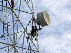 Hari Ini Smartfren, Telkomsel, XL Axiata Adu Harga di Lelang Frekuensi 5G Hari Ini Smartfren, Telkomsel, XL Axiata Adu Harga di Lelang Frekuensi 5G
