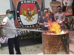 KPU Kota Blitar Musnahkan 559 Surat Suara Rusak dan Kelebihan