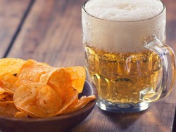 Perusahaan Inggris Coba Lawan Perubahan Iklim dengan Bir dan Keripik