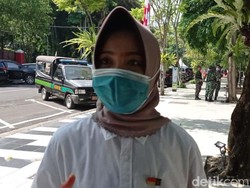 Begini Cara DKRTH Surabaya Rawat Tanaman Saat Musim Hujan