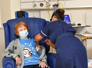 Ahli: Vaksin Pfizer Tak Disarankan untuk Orang Alergi