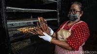 Sang Jutawan Pengasap Ikan Dari Pulau Terluar Rupat