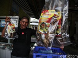 Omzet hingga Rp 10 Juta/Bulan, Ini Cara Buat Ikan Asap Khas Rupat