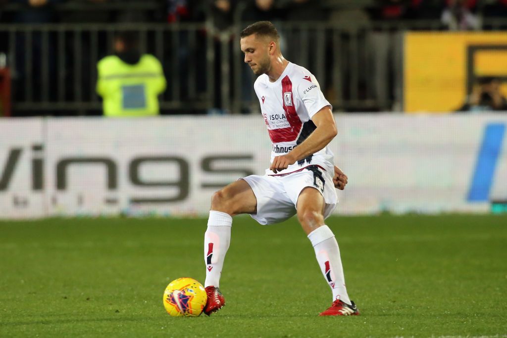 CAGLIARI, ITALY - FEBRUARY 16: Sebastian Walukiewicz of Cagliari in action   during the Serie A match between Cagliari Calcio and  SSC Napoli at Sardegna Arena on February 16, 2020 in Cagliari, Italy.  (Photo by Enrico Locci/Getty Images)