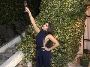 Di Balik Pamer Hidup Mewah, Influencer Glamour Ini Ungkap Kesedihannya